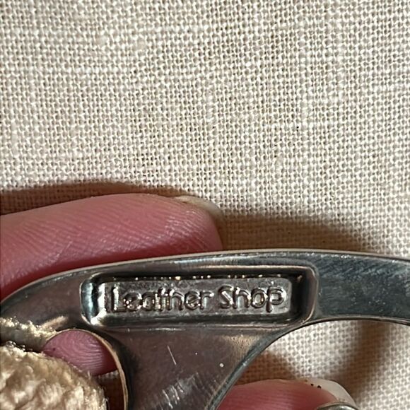 Leather shop braided belt with some stretch - Picture 5 of 7